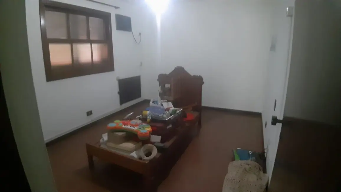Casa com 4 quartos à venda e para alugar, 304m2 em Piracicaba - SP - imagem 5 Foto 5 de Casa com 4 quartos à venda e para alugar, 304m2 em Piracicaba - SP