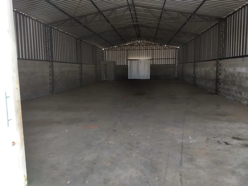 Loja para alugar, 250m2 em Sao Pedro - SP - imagem 8 Foto 8 de Loja para alugar, 250m2 em Sao Pedro - SP