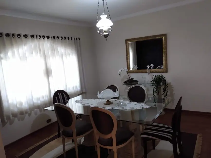 Casa com 3 quartos à venda, 252m2 em Piracicaba - SP - imagem 1 Foto 1 de Casa com 3 quartos à venda, 252m2 em Piracicaba - SP