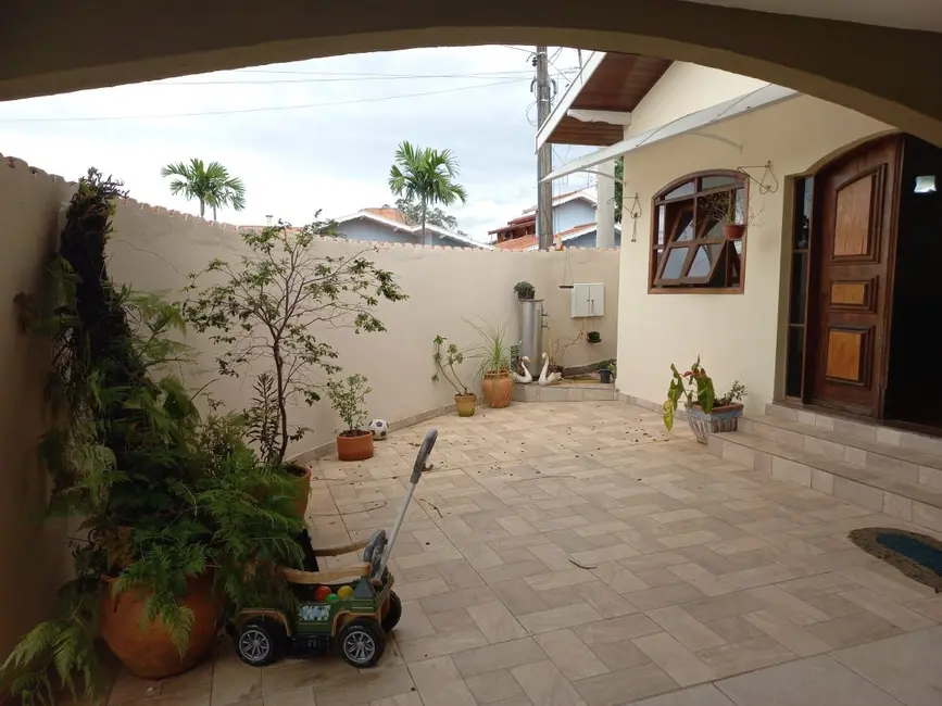 Casa com 5 quartos à venda, 305m2 em Piracicaba - SP - imagem 2 Foto 2 de Casa com 5 quartos à venda, 305m2 em Piracicaba - SP