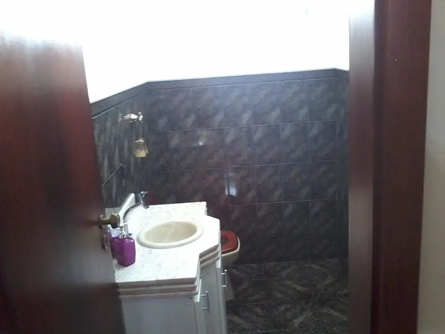 Casa com 3 quartos à venda, 230m2 em Piracicaba - SP - imagem 7 Foto 7 de Casa com 3 quartos à venda, 230m2 em Piracicaba - SP