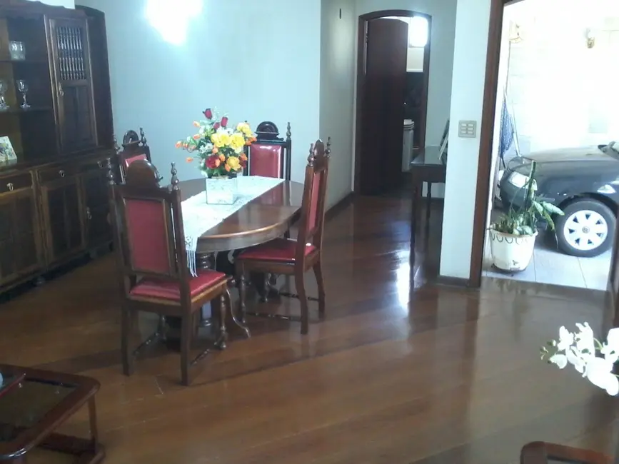 Casa com 3 quartos à venda, 230m2 em Piracicaba - SP - imagem 3 Foto 3 de Casa com 3 quartos à venda, 230m2 em Piracicaba - SP