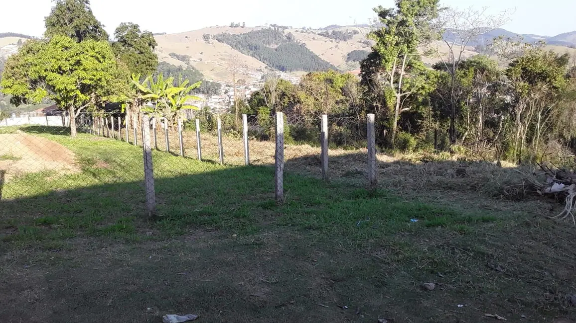 Foto 2 de Terreno / Lote à venda, 700m2 em Piracaia - SP