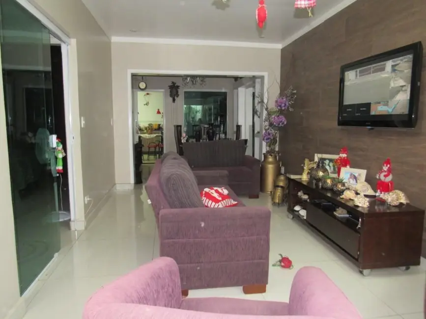 Casa com 5 quartos à venda, 280m2 em Piracicaba - SP - imagem 4 Foto 4 de Casa com 5 quartos à venda, 280m2 em Piracicaba - SP