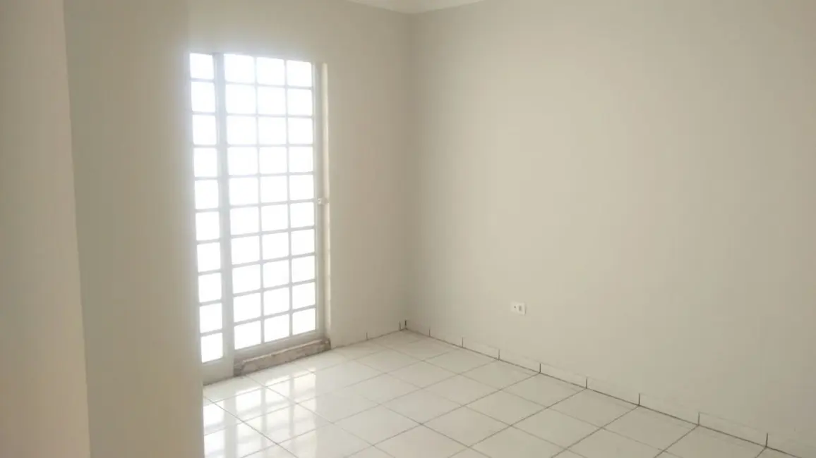 Foto 3 de Casa com 2 quartos à venda, 127m2 em Piracicaba - SP