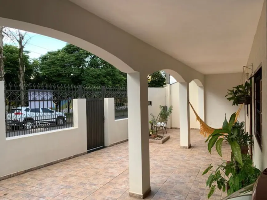 Casa com 3 quartos à venda, 200m2 em Charqueada - SP - imagem 3 Foto 3 de Casa com 3 quartos à venda, 200m2 em Charqueada - SP