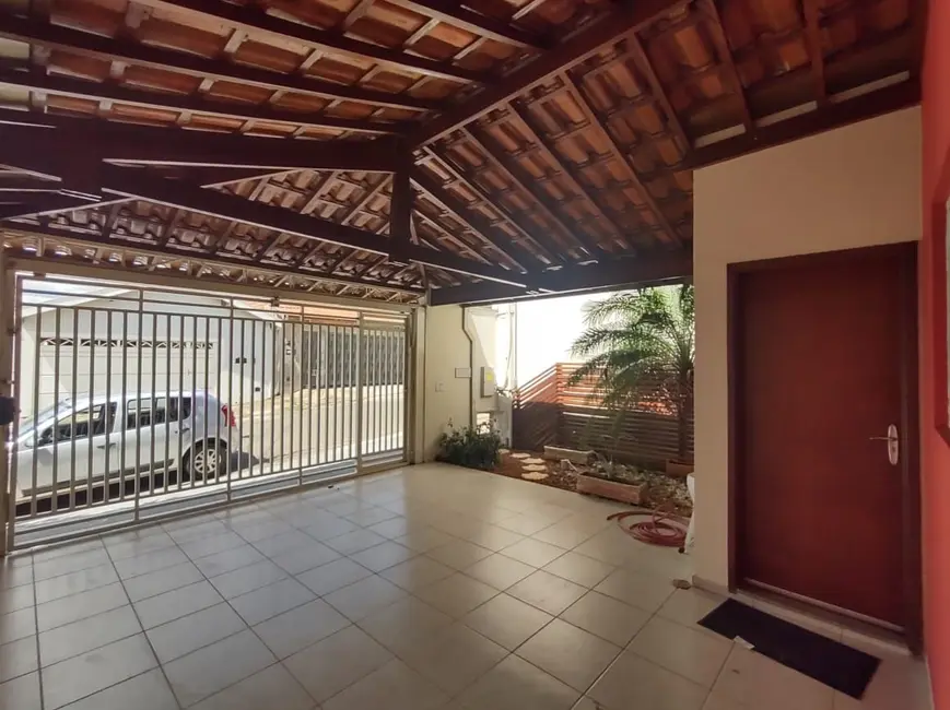 Casa com 3 quartos à venda, 117m2 em Piracicaba - SP - imagem 4 Foto 4 de Casa com 3 quartos à venda, 117m2 em Piracicaba - SP
