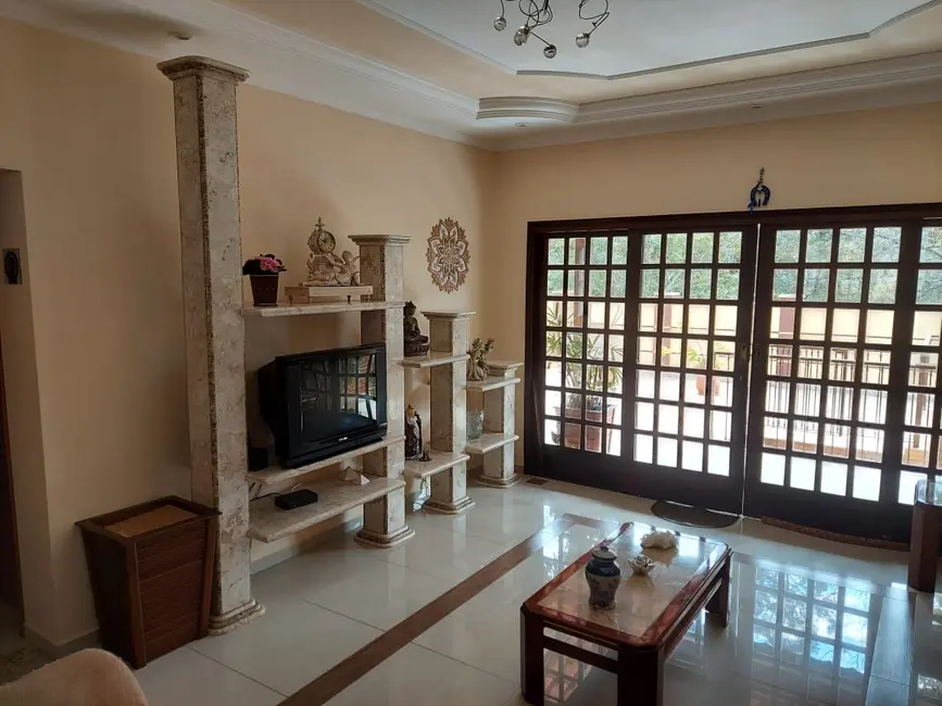 Foto 6 de Casa com 3 quartos à venda, 299m2 em Aguas De Sao Pedro - SP