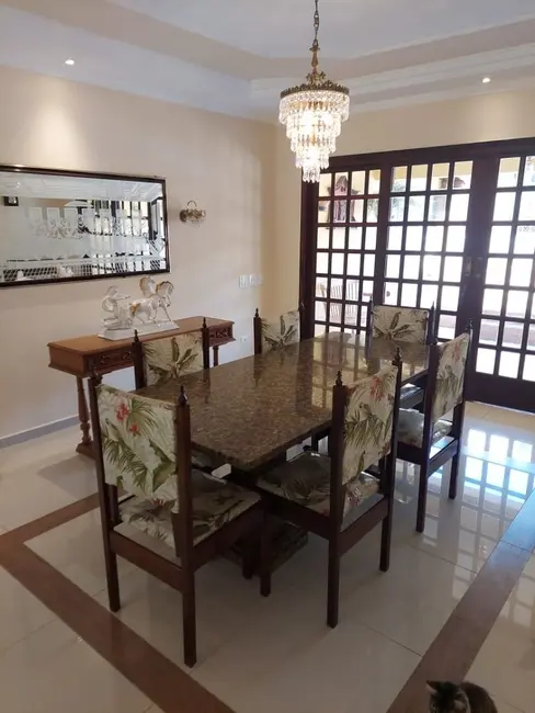 Foto 3 de Casa com 3 quartos à venda, 299m2 em Aguas De Sao Pedro - SP