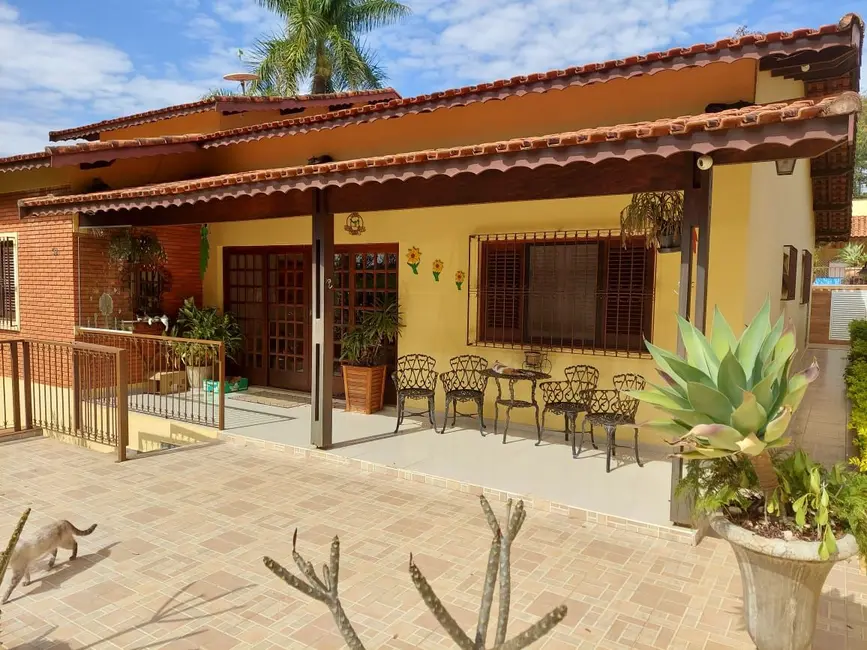 Foto 9 de Casa com 3 quartos à venda, 299m2 em Aguas De Sao Pedro - SP