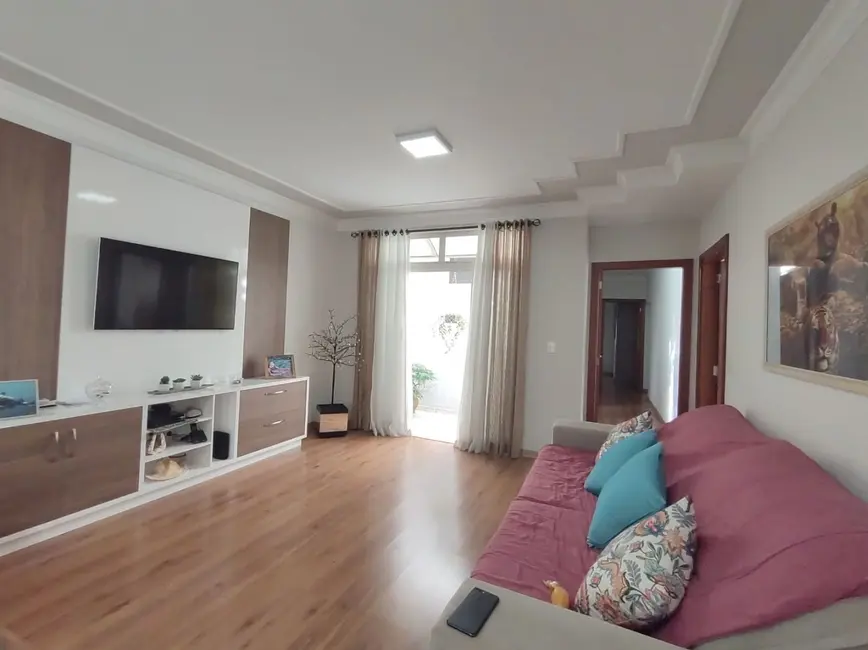 Casa com 3 quartos à venda, 163m2 em Piracicaba - SP - imagem 9 Foto 9 de Casa com 3 quartos à venda, 163m2 em Piracicaba - SP