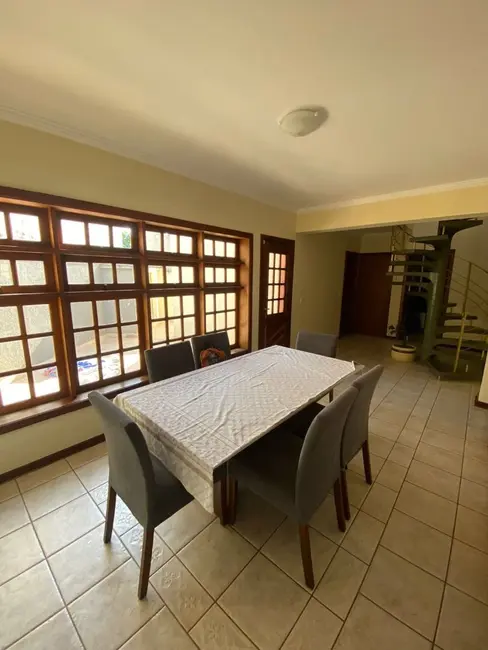 Casa de Condomínio com 3 quartos à venda, 295m2 em Piracicaba - SP - imagem 4 Foto 4 de Casa de Condomínio com 3 quartos à venda, 295m2 em Piracicaba - SP