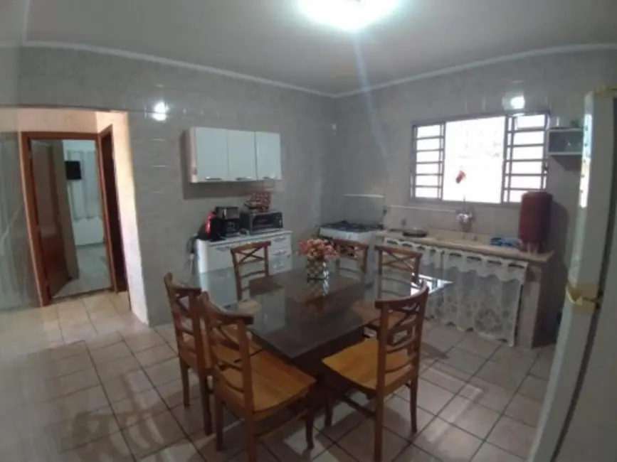 Foto 9 de Casa com 4 quartos à venda, 159m2 em Sao Pedro - SP