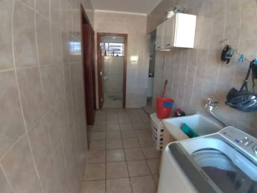 Foto 2 de Casa com 4 quartos à venda, 159m2 em Sao Pedro - SP