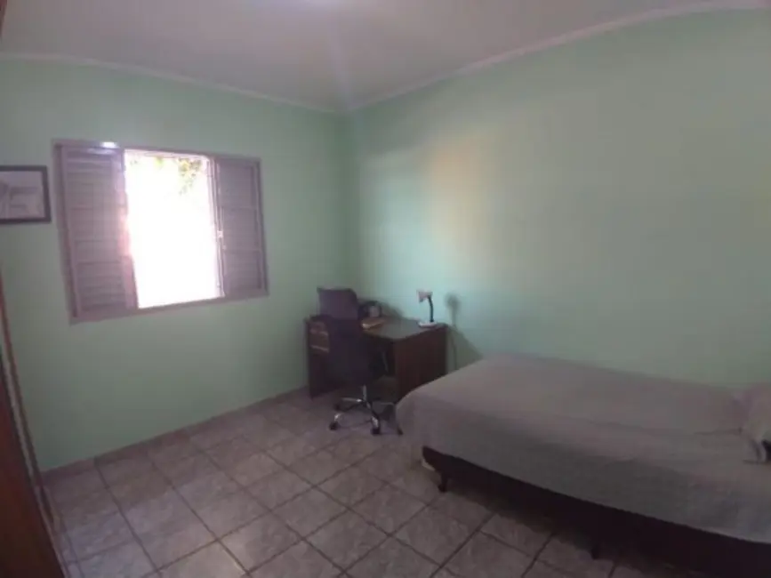 Foto 6 de Casa com 4 quartos à venda, 159m2 em Sao Pedro - SP