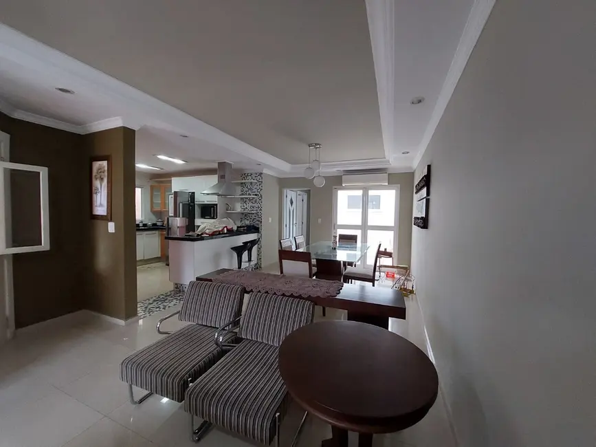 Casa com 4 quartos à venda, 230m2 em Piracicaba - SP - imagem 6 Foto 6 de Casa com 4 quartos à venda, 230m2 em Piracicaba - SP