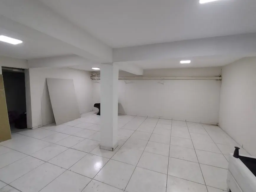 Loja para alugar, 400m2 em Piracicaba - SP - imagem 6 Foto 6 de Loja para alugar, 400m2 em Piracicaba - SP