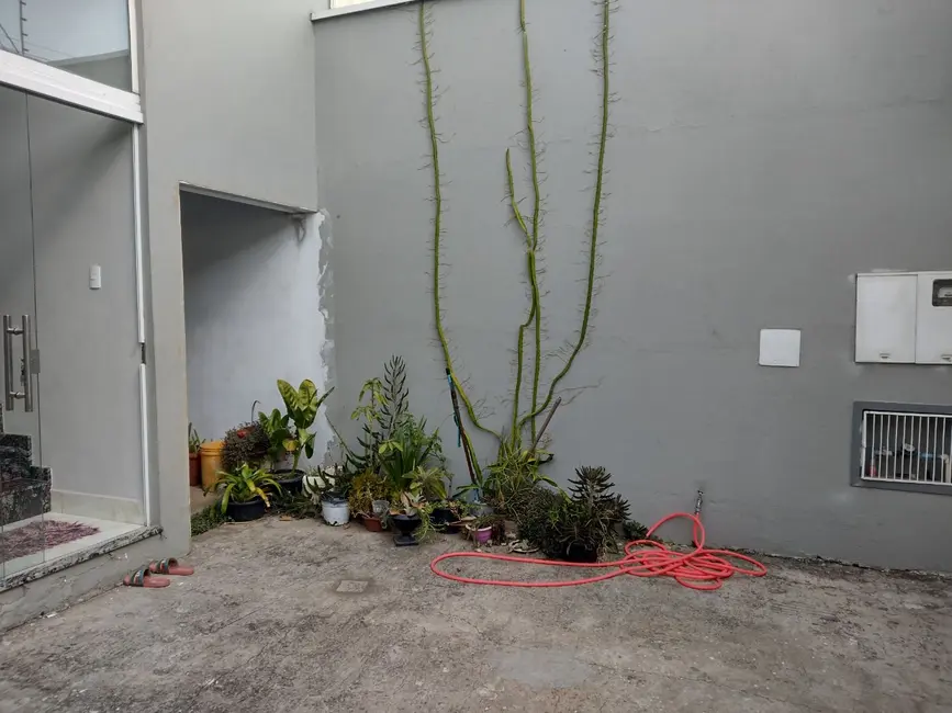 Casa com 3 quartos à venda, 400m2 em Piracicaba - SP - imagem 3 Foto 3 de Casa com 3 quartos à venda, 400m2 em Piracicaba - SP