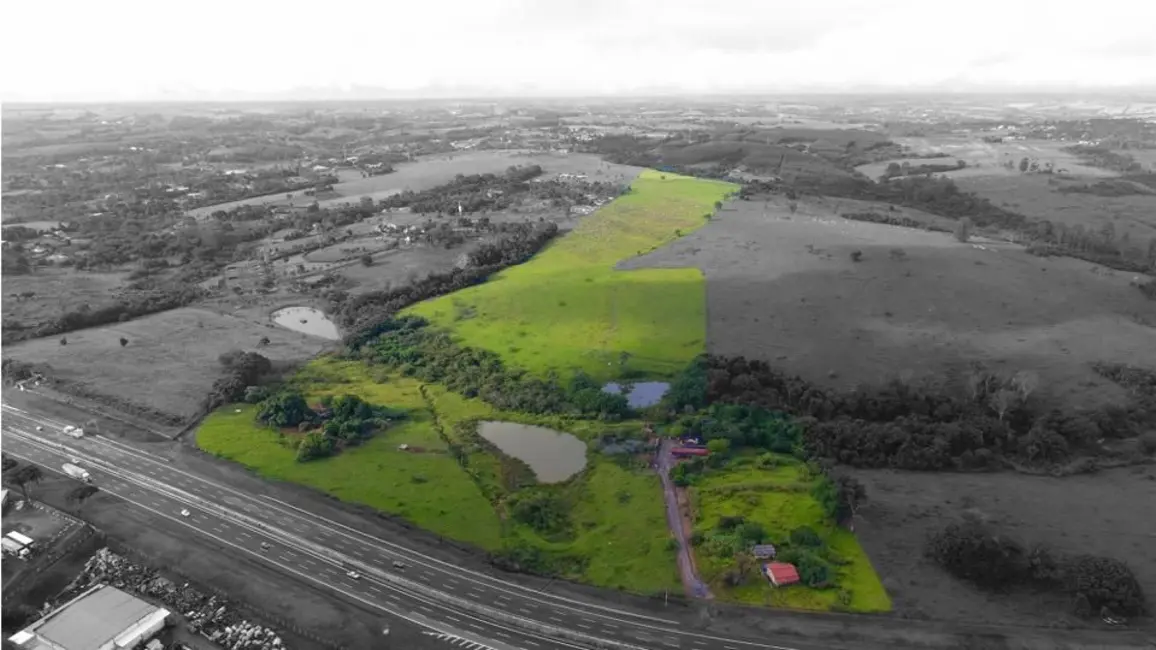 Foto 1 de Terreno / Lote à venda, 28314m2 em Limeira - SP
