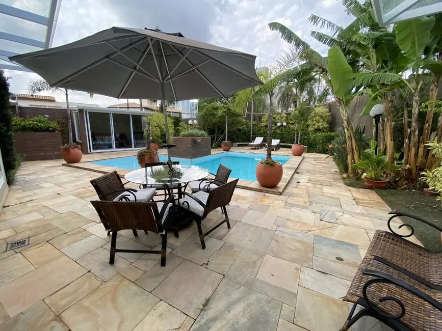 Casa com 5 quartos à venda, 459m2 em Piracicaba - SP - imagem 5 Foto 5 de Casa com 5 quartos à venda, 459m2 em Piracicaba - SP