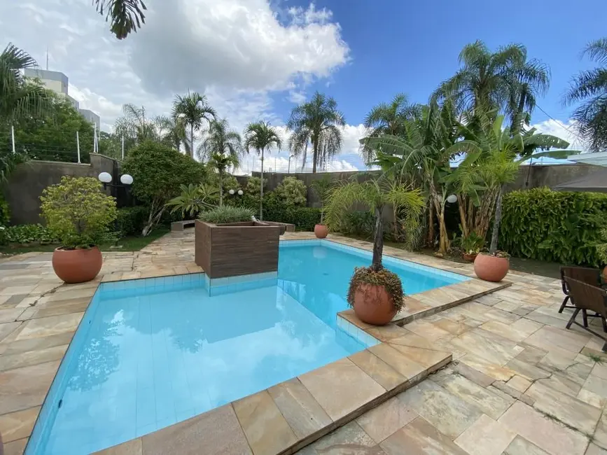 Casa com 5 quartos à venda, 459m2 em Piracicaba - SP - imagem 1 Foto 1 de Casa com 5 quartos à venda, 459m2 em Piracicaba - SP