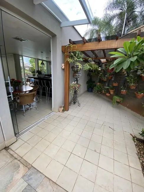 Casa com 5 quartos à venda, 459m2 em Piracicaba - SP - imagem 3 Foto 3 de Casa com 5 quartos à venda, 459m2 em Piracicaba - SP