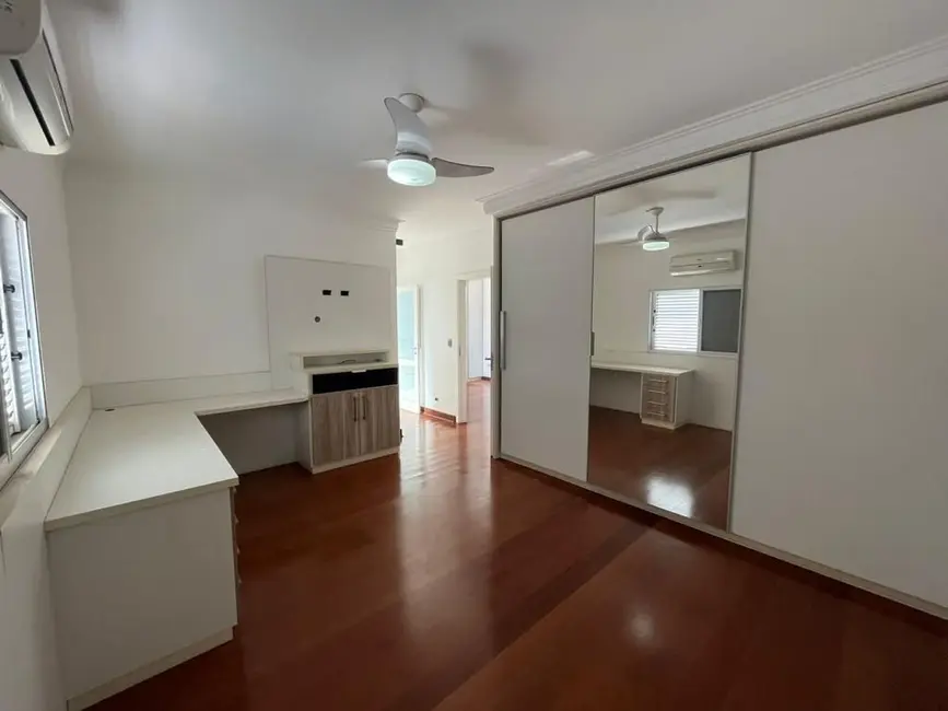 Casa de Condomínio com 3 quartos para alugar, 290m2 em Piracicaba - SP - imagem 5 Foto 5 de Casa de Condomínio com 3 quartos para alugar, 290m2 em Piracicaba - SP