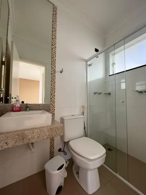 Casa de Condomínio com 3 quartos para alugar, 290m2 em Piracicaba - SP - imagem 6 Foto 6 de Casa de Condomínio com 3 quartos para alugar, 290m2 em Piracicaba - SP