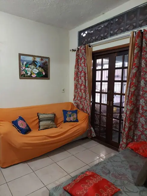 Casa com 3 quartos à venda, 150m2 em Peruibe - SP - imagem 4 Foto 4 de Casa com 3 quartos à venda, 150m2 em Peruibe - SP