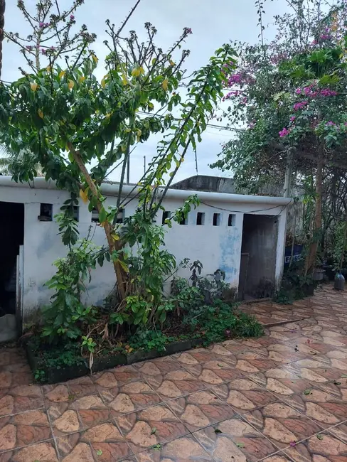 Casa com 3 quartos à venda, 150m2 em Peruibe - SP - imagem 3 Foto 3 de Casa com 3 quartos à venda, 150m2 em Peruibe - SP