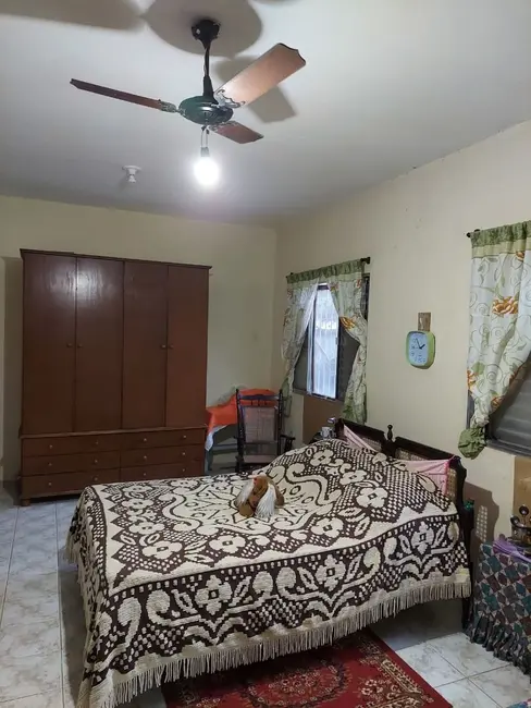 Casa com 3 quartos à venda, 150m2 em Peruibe - SP - imagem 8 Foto 8 de Casa com 3 quartos à venda, 150m2 em Peruibe - SP