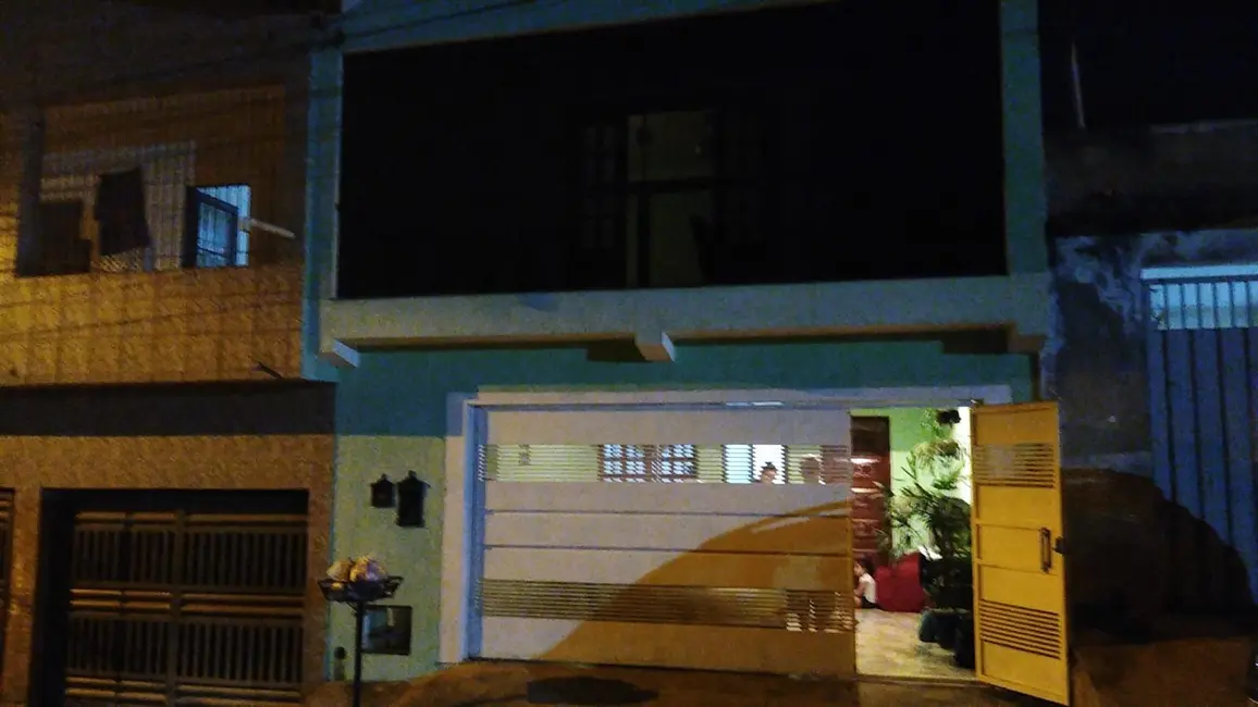 Foto 2 de Casa com 2 quartos à venda, 140m2 em Piracicaba - SP