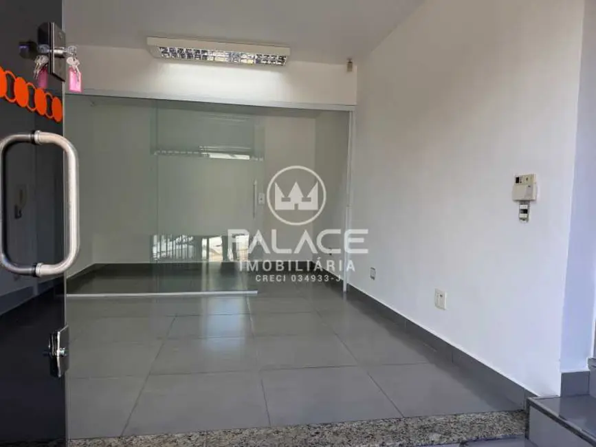 Foto 2 de Loja à venda e para alugar, 220m2 em Piracicaba - SP