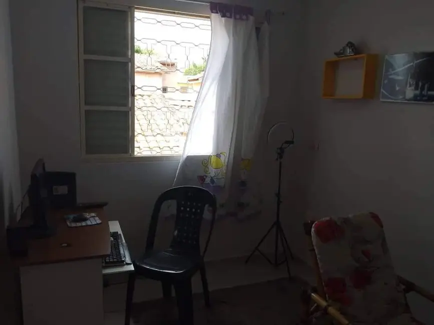 Casa com 4 quartos à venda, 230m2 em Piracicaba - SP - imagem 5 Foto 5 de Casa com 4 quartos à venda, 230m2 em Piracicaba - SP