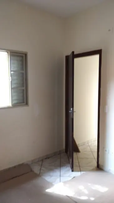 Foto 8 de Casa com 2 quartos para alugar, 70m2 em Piracicaba - SP