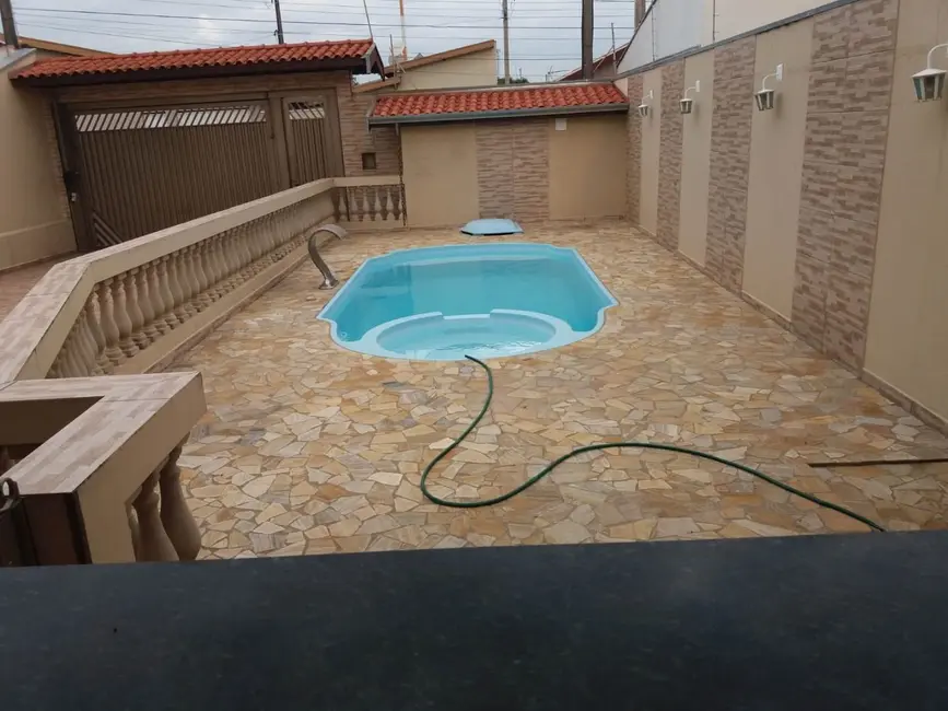 Casa com 2 quartos à venda, 200m2 em Charqueada - SP - imagem 1 Foto 1 de Casa com 2 quartos à venda, 200m2 em Charqueada - SP