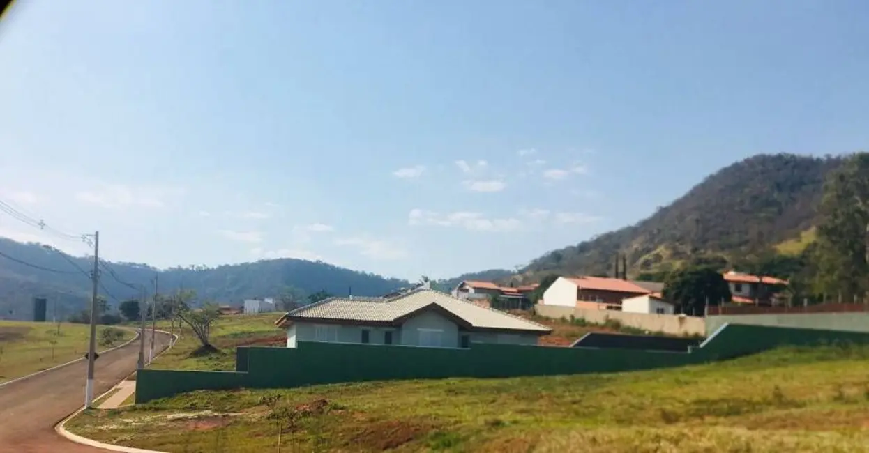 Foto 2 de Chácara com 3 quartos à venda, 204m2 em Sao Pedro - SP