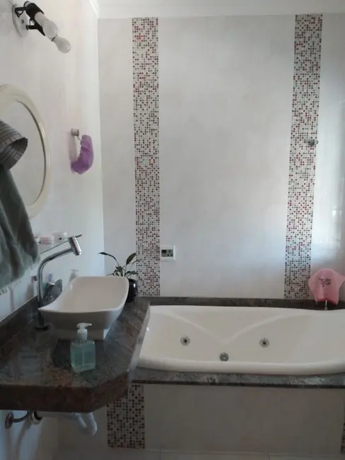 Foto 5 de Casa com 3 quartos à venda, 200m2 em Aguas De Sao Pedro - SP