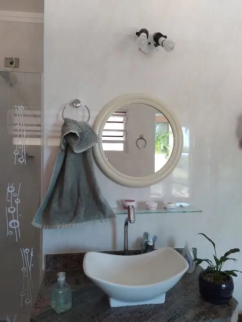 Foto 6 de Casa com 3 quartos à venda, 200m2 em Aguas De Sao Pedro - SP