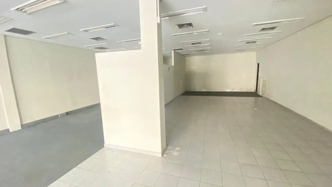 Foto 5 de Loja para alugar, 351m2 em Piracicaba - SP