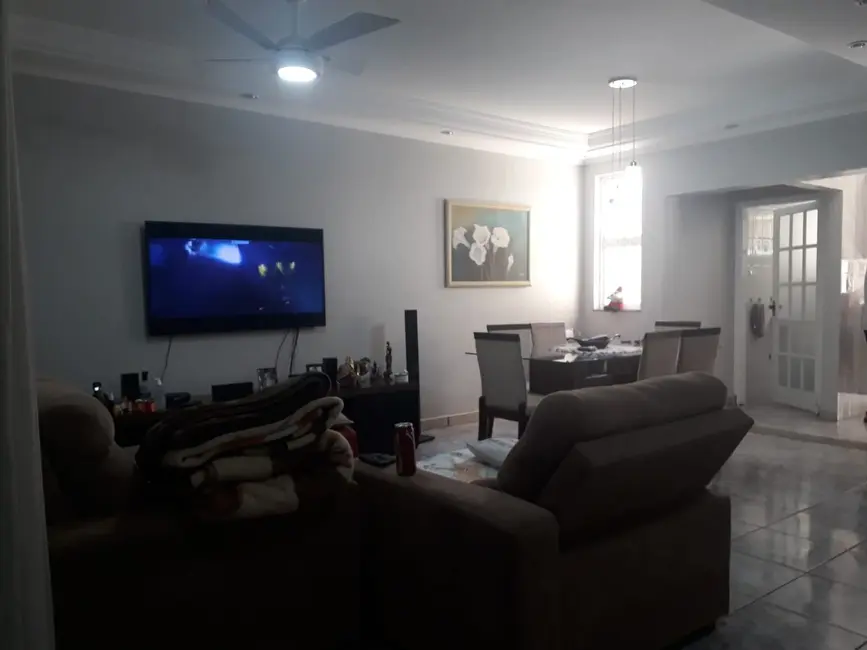 Casa com 3 quartos à venda, 175m2 em Piracicaba - SP - imagem 8 Foto 8 de Casa com 3 quartos à venda, 175m2 em Piracicaba - SP