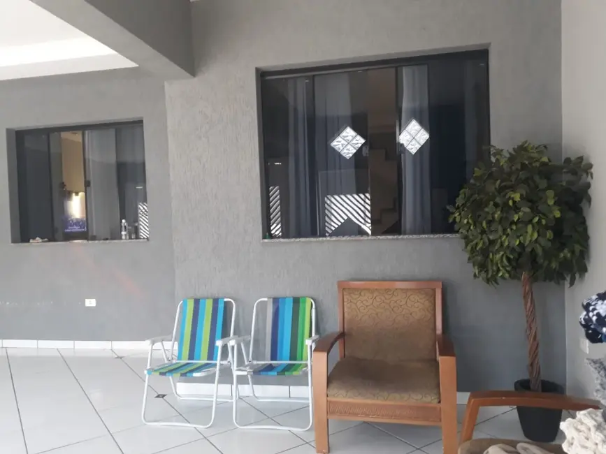 Casa com 3 quartos à venda, 175m2 em Piracicaba - SP - imagem 5 Foto 5 de Casa com 3 quartos à venda, 175m2 em Piracicaba - SP