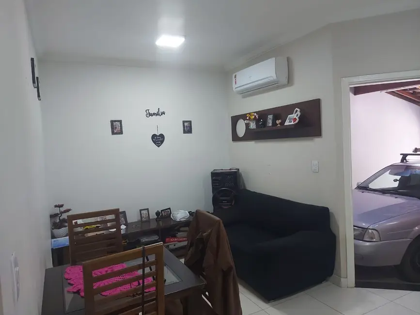 Casa com 2 quartos à venda, 69m2 em Piracicaba - SP - imagem 4 Foto 4 de Casa com 2 quartos à venda, 69m2 em Piracicaba - SP