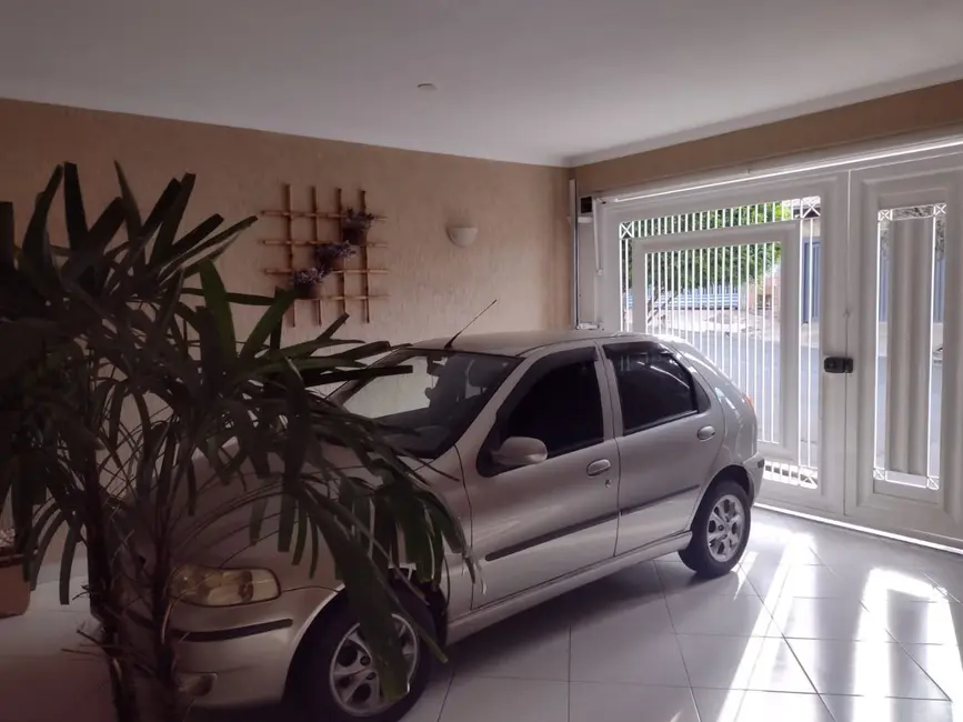 Foto 2 de Casa com 2 quartos à venda, 250m2 em Piracicaba - SP