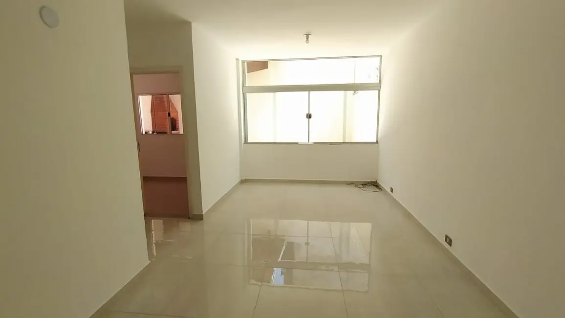 Casa com 3 quartos para alugar, 163m2 em Piracicaba - SP - imagem 8 Foto 8 de Casa com 3 quartos para alugar, 163m2 em Piracicaba - SP