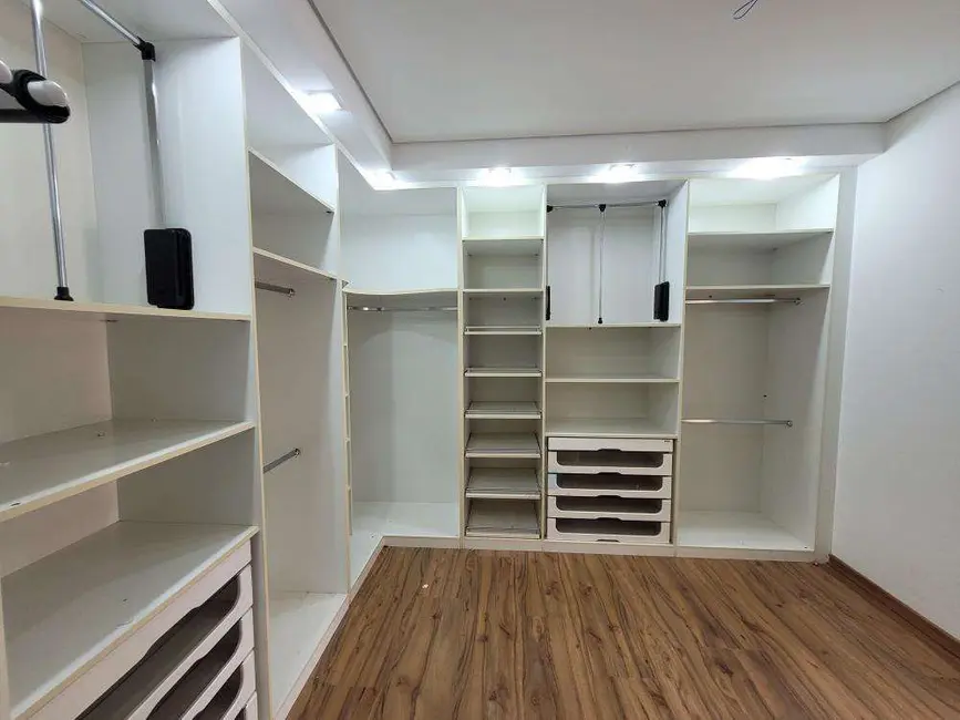 Chácara com 9 quartos à venda e para alugar, 1670m2 em Piracicaba - SP - imagem 9 Foto 9 de Chácara com 9 quartos à venda e para alugar, 1670m2 em Piracicaba - SP