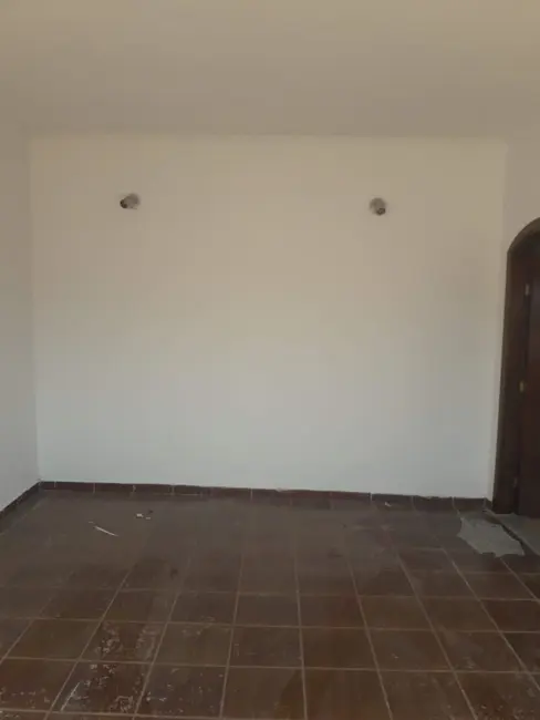 Casa com 4 quartos à venda, 200m2 em Campinas - SP - imagem 4 Foto 4 de Casa com 4 quartos à venda, 200m2 em Campinas - SP