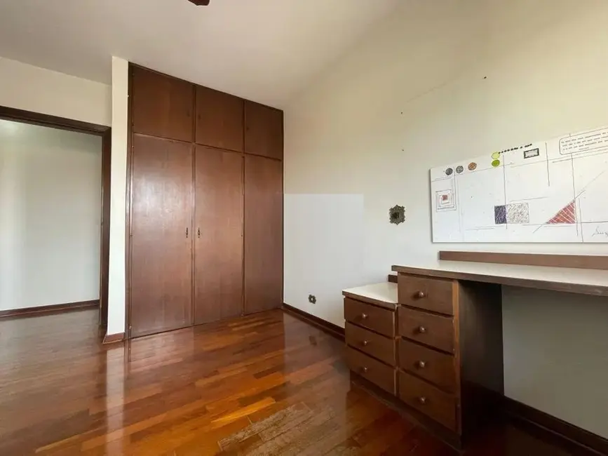 Foto 2 de Casa com 3 quartos à venda, 228m2 em Piracicaba - SP