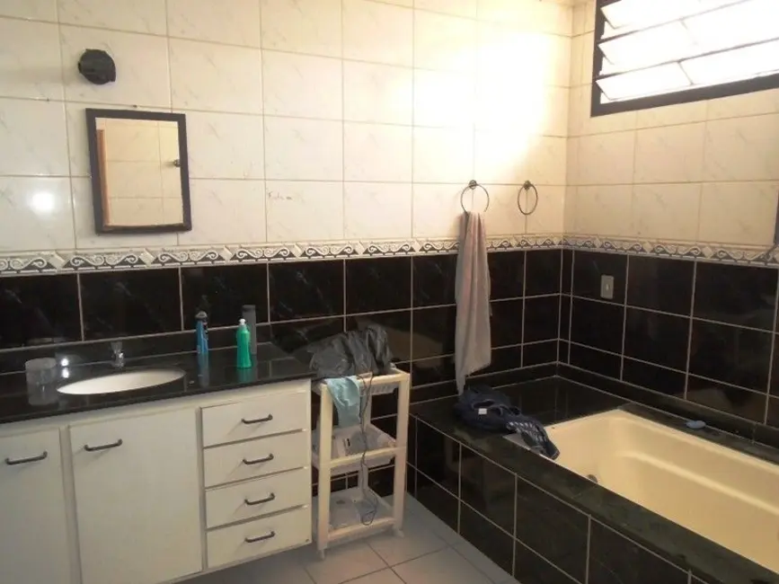 Foto 3 de Casa com 3 quartos à venda, 190m2 em Piracicaba - SP