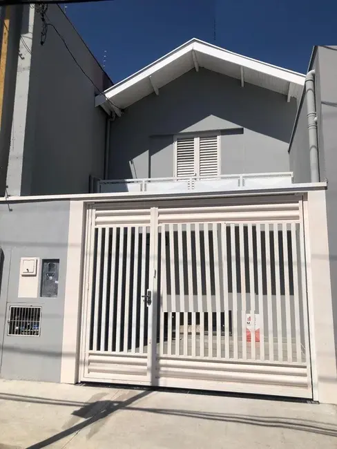 Casa Comercial para alugar, 133m2 em Piracicaba - SP - imagem 1 Foto 1 de Casa Comercial para alugar, 133m2 em Piracicaba - SP